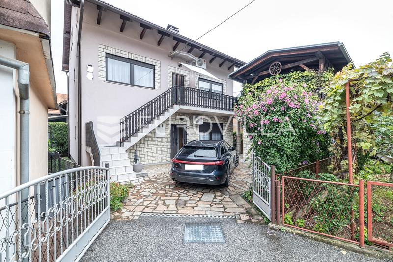 Zagreb, Zitnjak, Kanalski put, rummeligt 242 m² familiehus med have og terrasse - 15