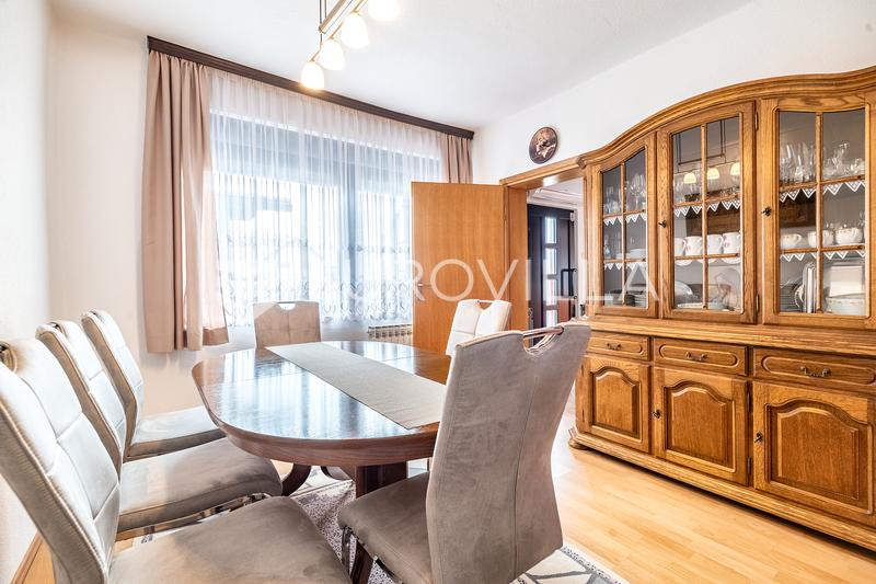 Zagreb, Zitnjak, Kanalski put, rummeligt 242 m² familiehus med have og terrasse - 10