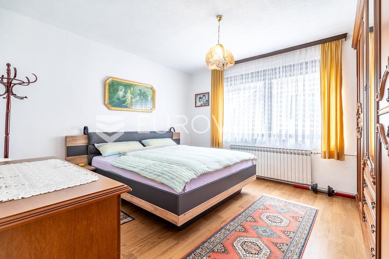 Zagreb, Zitnjak, Kanalski put, rummeligt 242 m² familiehus med have og terrasse - 9