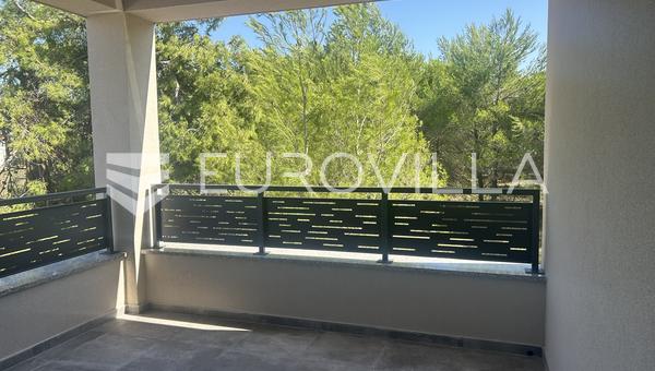 Zadar, Vir - Apartamento S2 no primeiro andar, área de 59 m²