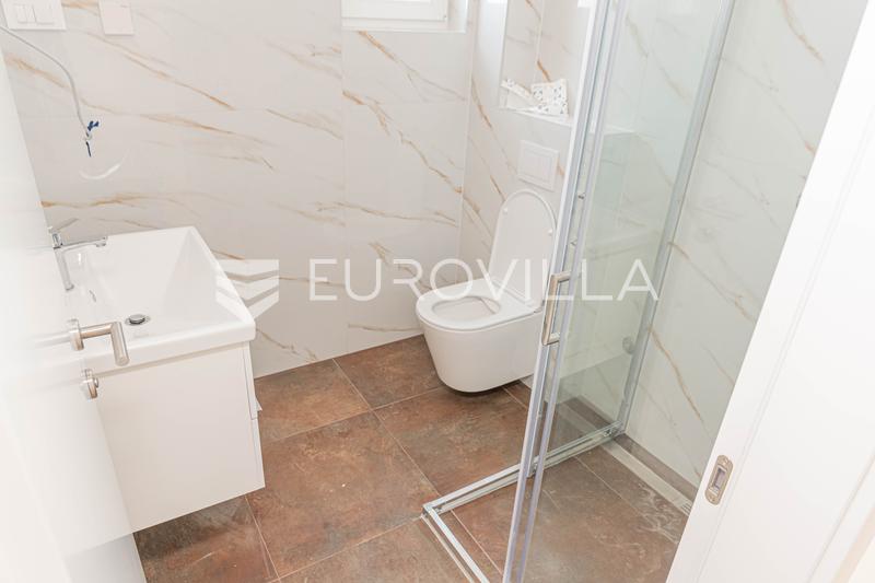 Tribunj, novo edifício, apartamento no rés-do-chão com piscina - 11