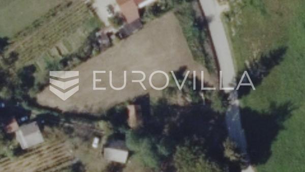 Gornji Kneginec, Mali Vrh, byggegrund i M1-zone