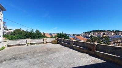 Mali Lošinj, historic captain's house with a view of the sea and the marina.