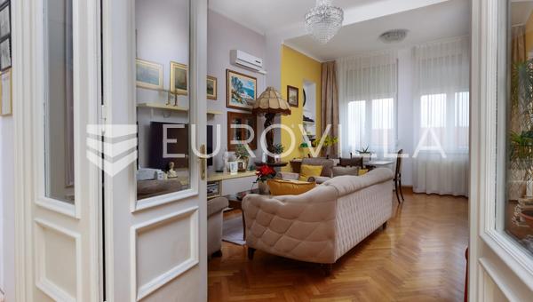 Pećine exclusive: elegant villa apartment, 30m from the sea with private garden