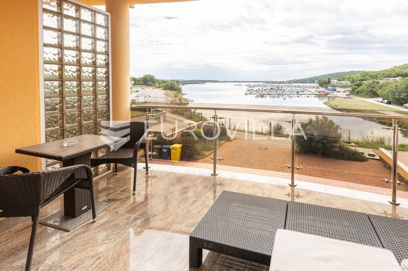 Istria, Pomer, estudio en primera línea de mar con una hermosa vista al mar. - 13