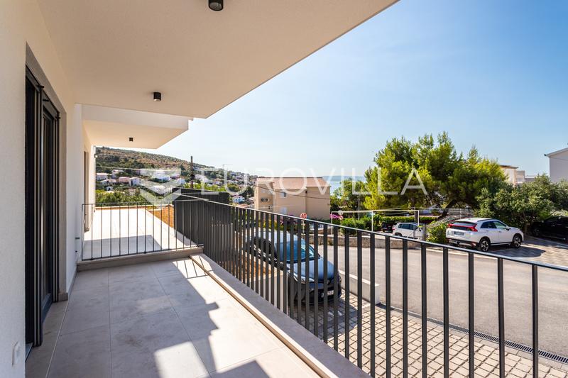 Ciovo, Okrug Gornji - apartamento de dois quartos com terraços - 12