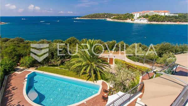 İstirya, Pula, Pjescana Uvala'da denize sıfır özel villa