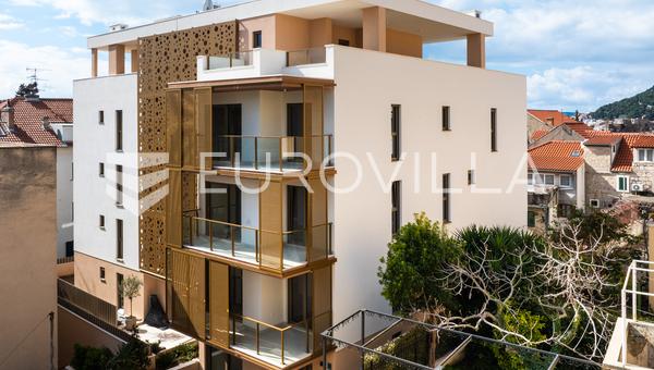 Split, two bedroom luxury apartment with a nice terrace