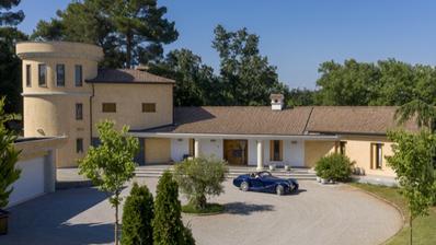 Unik borglignende villa i Istrien, Barban-området, med pool og rummelig ejendom