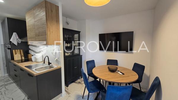 Split, Gripe, appartement confortable d'une chambre disponible à partir du 1.8.
