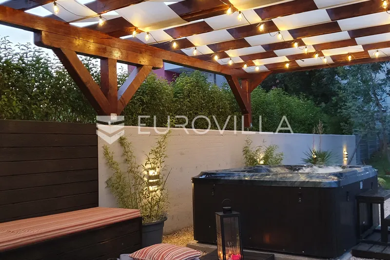 Istra, Medulin: elegantna vila s pogledom na more s prekrasnim bazenom i okućnicom 36