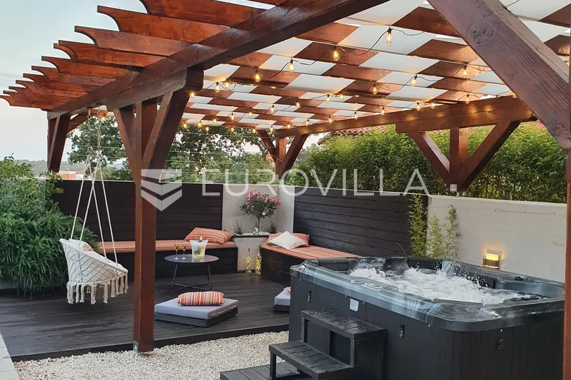 Istra, Medulin: elegantna vila s pogledom na more s prekrasnim bazenom i okućnicom 30