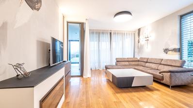 Novi Zagreb, Golf Resort, luksuzna novoadaptirana četverosobna kuća u nizu