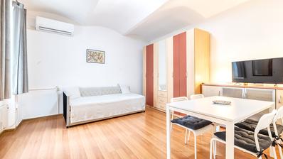 Zagreb, Donji Grad, uređen jednosoban stan 25 m²