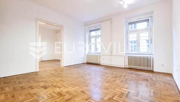 Zagreb, Centar, prostran višesoban stambeno, poslovni prostor, 146 m²