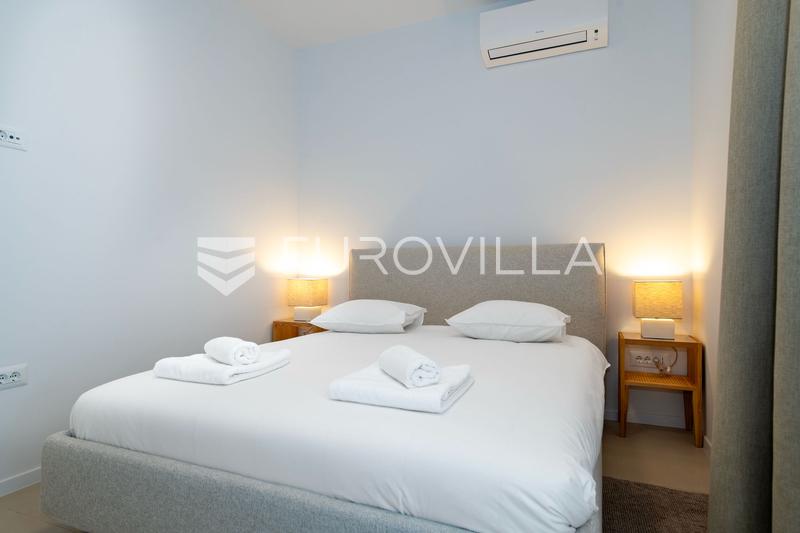 Šibenik, Brodarica, čudovita vila z bazenom, prva vrsta do morja. - 14