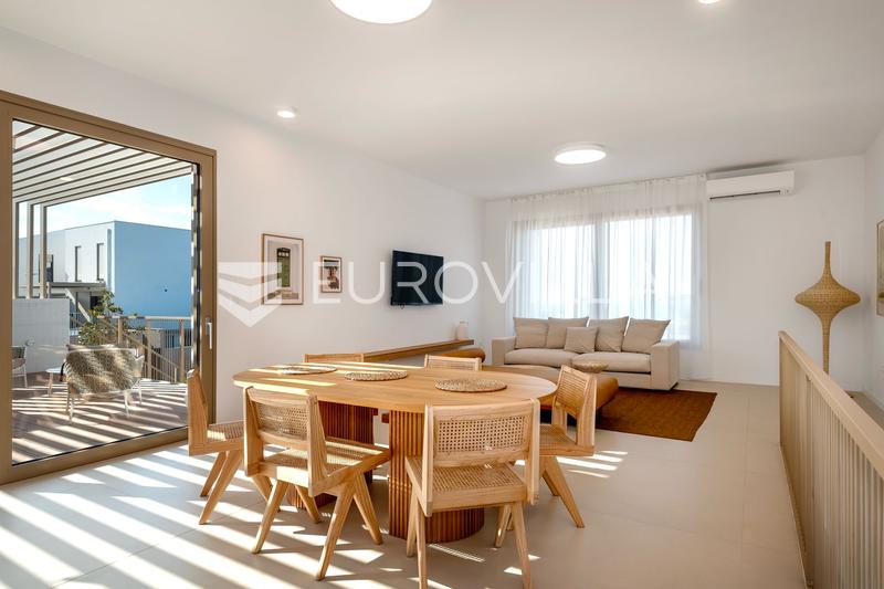 Šibenik, Brodarica, čudovita vila z bazenom, prva vrsta do morja. - 8