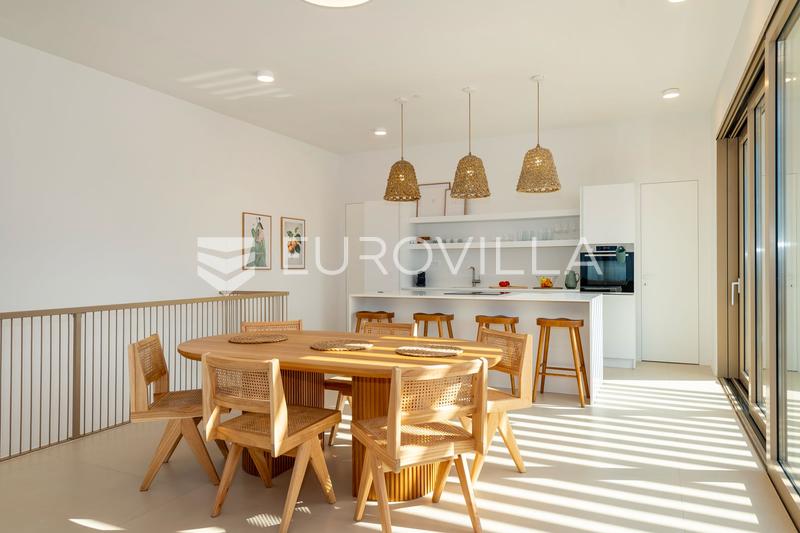 Šibenik, Brodarica, čudovita vila z bazenom, prva vrsta do morja. - 9