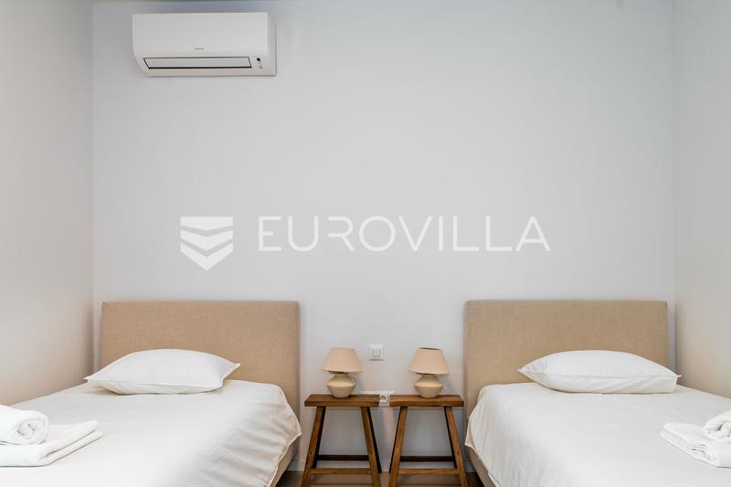 Šibenik, Brodarica, čudovita vila z bazenom, prva vrsta do morja. - 19