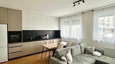 Zagreb, SESVETE, prekrasan, uređen dvosoban stan, 35 m², PRILIKA