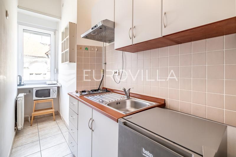 Zagreb, Ban Jelačićin aukio, mukava yksiö, 33 m² - 5