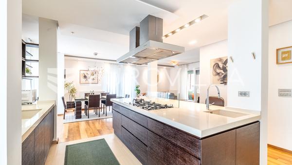 Zagreb, Mlinovi, beautiful two-bedroom apartment with a garage and a parking space, 126 m².