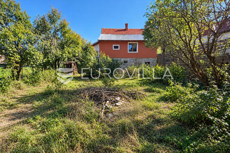 Gorski kotar, Lokve, kuća s velikim potencijalom 240 m², garažom, podrumom i dodatnim objektom - 13