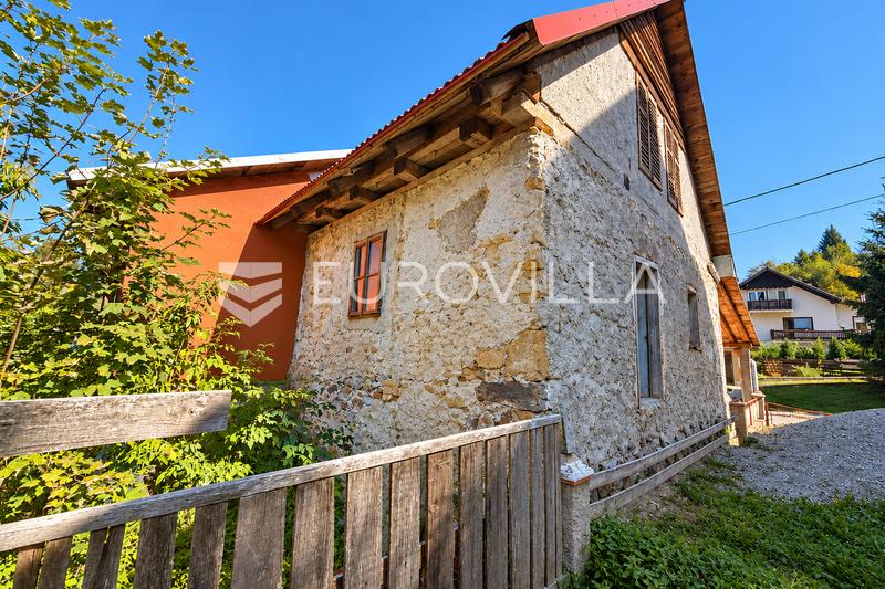 Gorski kotar, Lokve, kuća s velikim potencijalom 240 m², garažom, podrumom i dodatnim objektom - 15