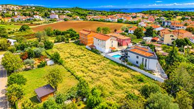 Fazana, Valbandon, terrain à bâtir attractif pour la construction de plusieurs unités résidentielles