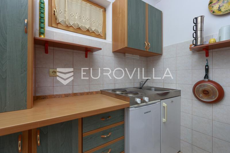 Crikvenica, Grižane, ház kerttel egy 1327 m²-es telken - 13