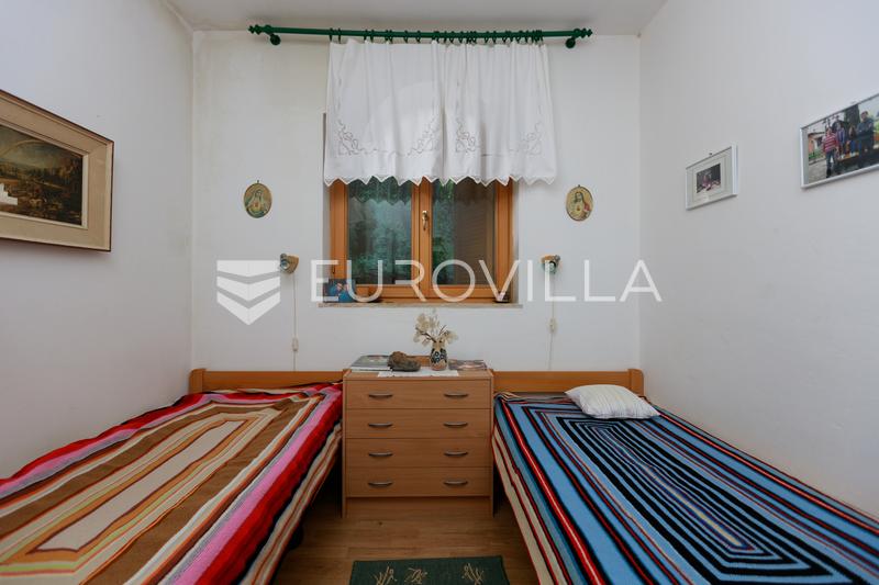 Crikvenica, Grižane, ház kerttel egy 1327 m²-es telken - 5