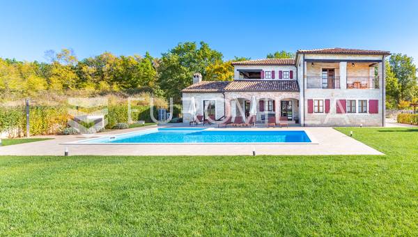 Istrien, Rajki, autochthones Steinhaus mit Swimmingpool