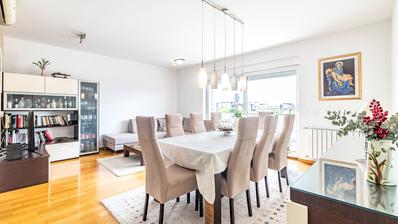 Zagreb, Vrbik, VMD, excelente apartamento de quatro quartos de 148 m², garagem dupla