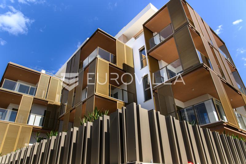 Split, exkluzivní penthouse s výhledem na moře a město - 44