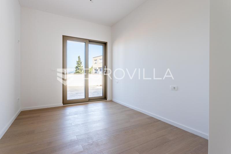 Split, exkluzivní penthouse s výhledem na moře a město - 24