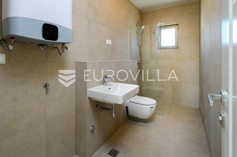 Split, exkluzivní penthouse s výhledem na moře a město - 40
