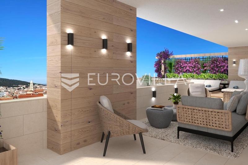 Split, exkluzivní penthouse s výhledem na moře a město - 10