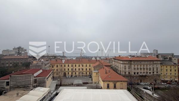 Rijeka, Belvedere, two-bedroom apartment, 62 m², sea view, close to the city center.