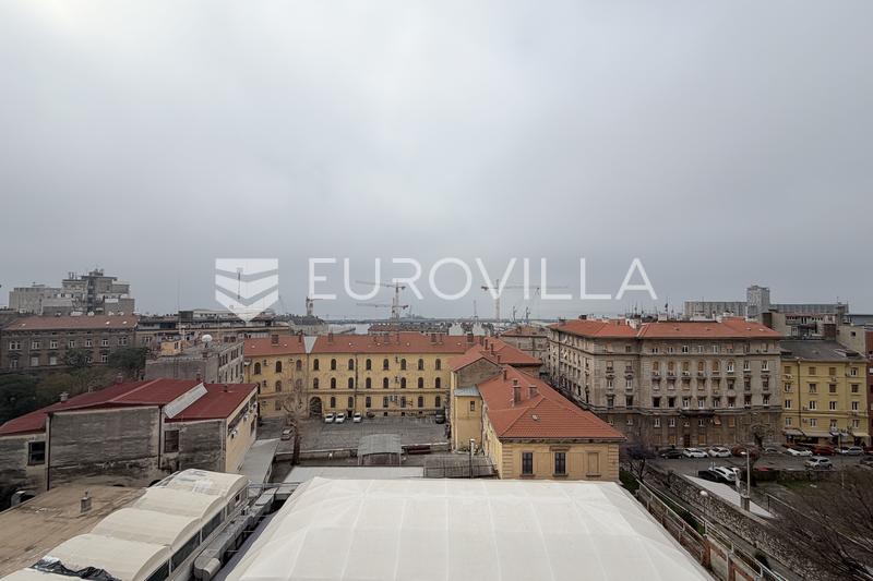Rijeka, Belveder, dvosoban stan 62 m², pogledom na more, blizina centra grada