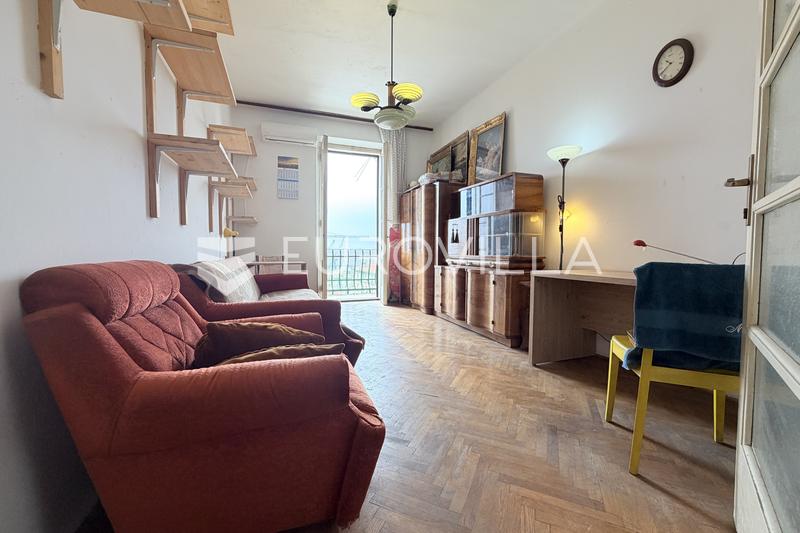 Rijeka, Belveder, dvosoban stan 62 m², pogledom na more, blizina centra grada