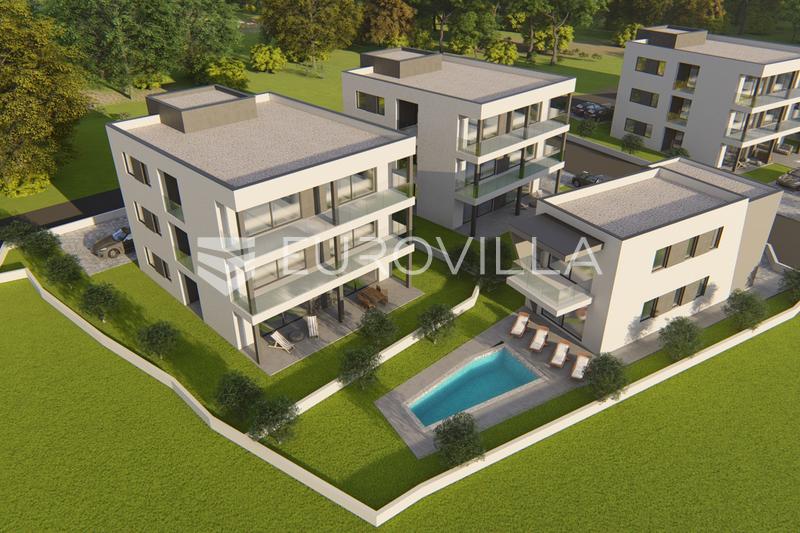 Istria, Medulin, spacious apartment with 4 bedrooms, parking, elevator, sea view