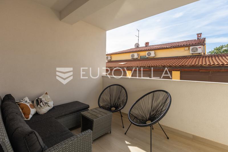 Medulin - Elegante apartamento de dois quartos com dois lugares de estacionamento, a 200 metros do mar - 10