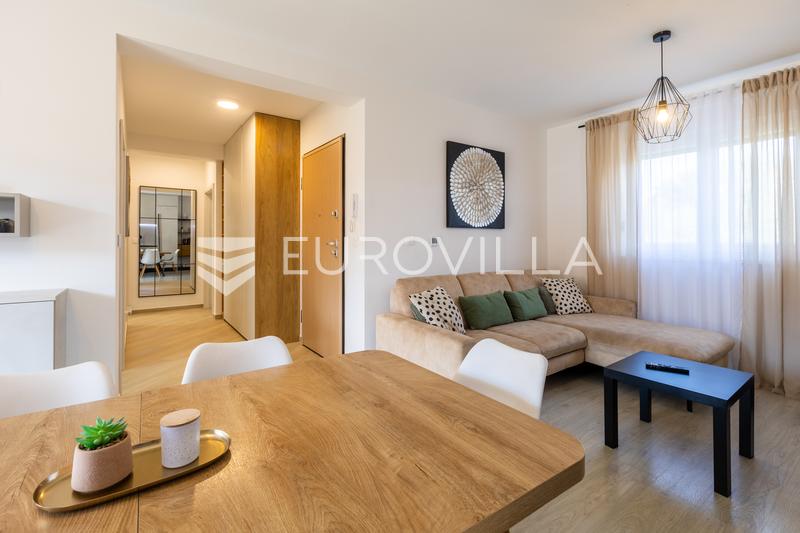Medulin - Elegante apartamento de dois quartos com dois lugares de estacionamento, a 200 metros do mar - 20