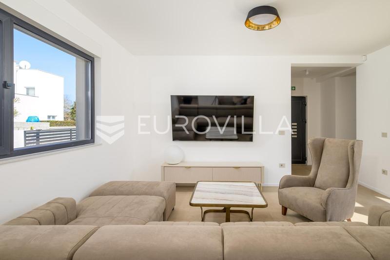 Istrie, Rovinjsko selo, location d'une maison moderne de 210 m² avec piscine chauffée, sauna et jacuzzi - 5