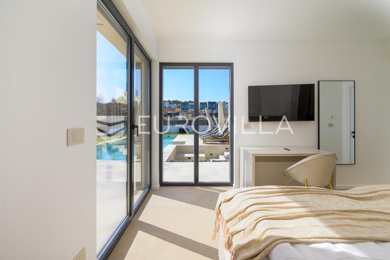 Istrie, Rovinjsko selo, location d'une maison moderne de 210 m² avec piscine chauffée, sauna et jacuzzi - 11