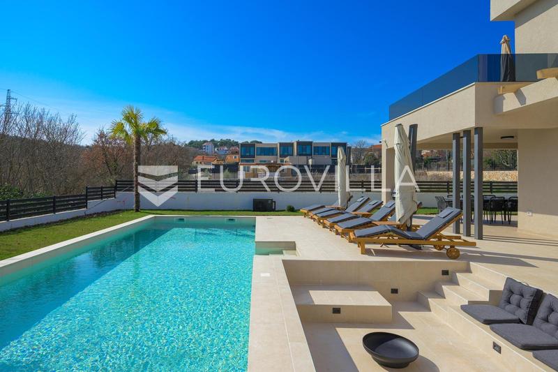Istrie, Rovinjsko selo, location d'une maison moderne de 210 m² avec piscine chauffée, sauna et jacuzzi - 34