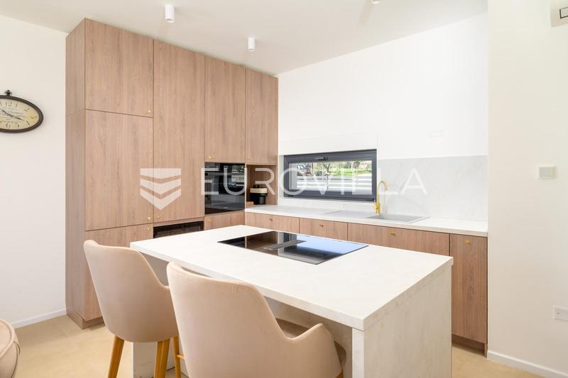 Istrie, Rovinjsko selo, location d'une maison moderne de 210 m² avec piscine chauffée, sauna et jacuzzi - 7