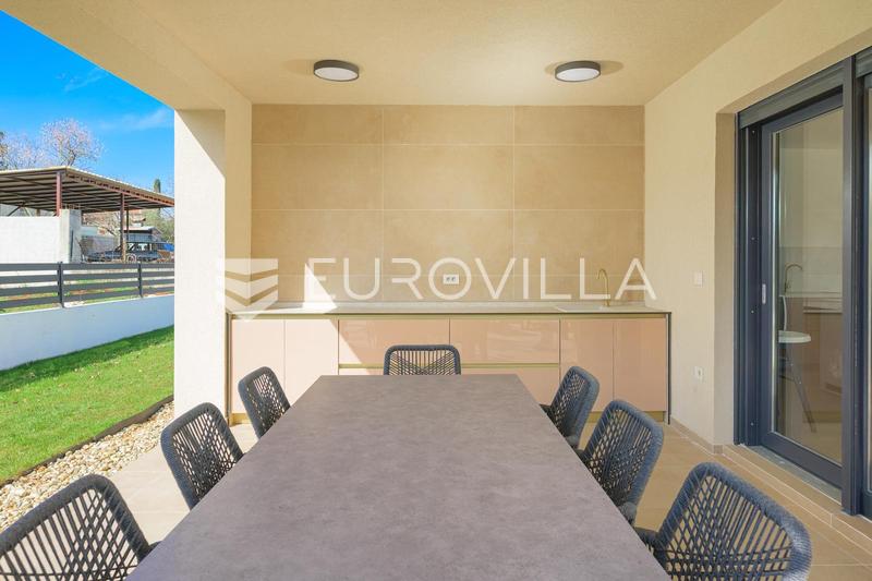 Istrie, Rovinjsko selo, location d'une maison moderne de 210 m² avec piscine chauffée, sauna et jacuzzi - 35