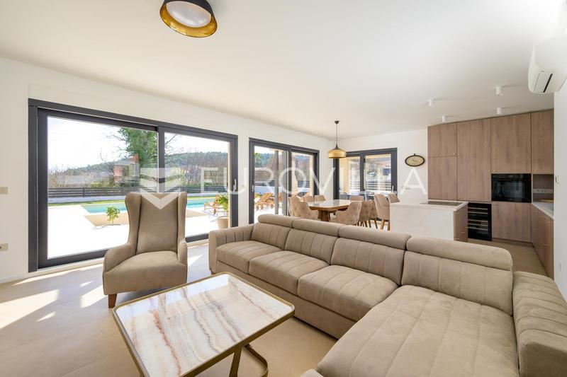 Istrie, Rovinjsko selo, location d'une maison moderne de 210 m² avec piscine chauffée, sauna et jacuzzi - 3