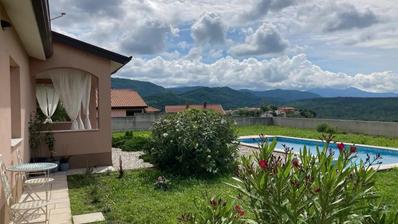 Istra, Roč, Privatna oaza mira s bazenom i spektakularnim pogledom